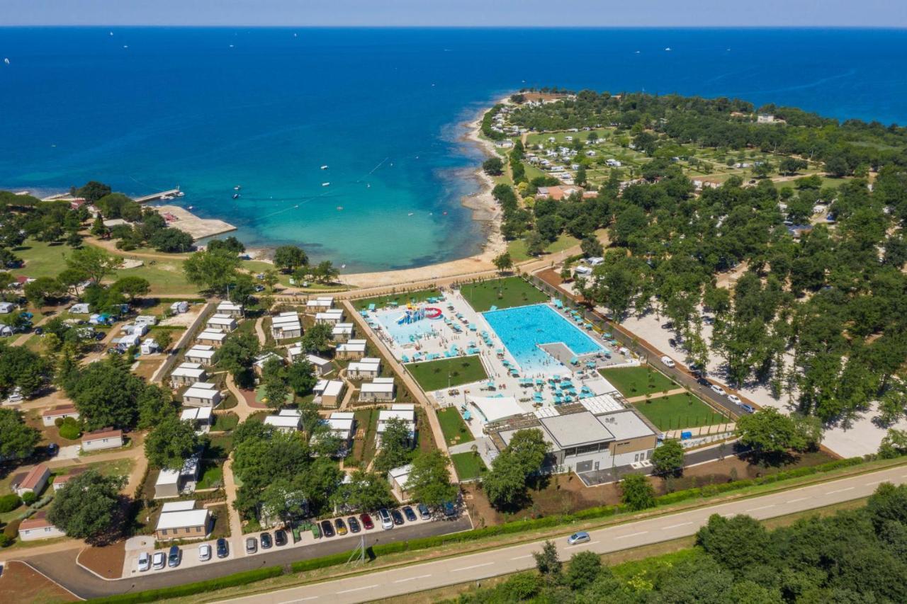 Mobile Homes Premium Vista Mare Park Umag By Camp4You Dış mekan fotoğraf