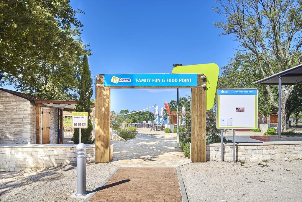 Mobile Homes Premium Vista Mare Park Umag By Camp4You Dış mekan fotoğraf
