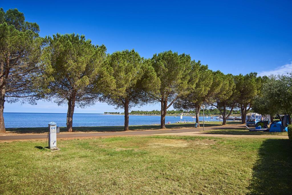 Mobile Homes Premium Vista Mare Park Umag By Camp4You Dış mekan fotoğraf
