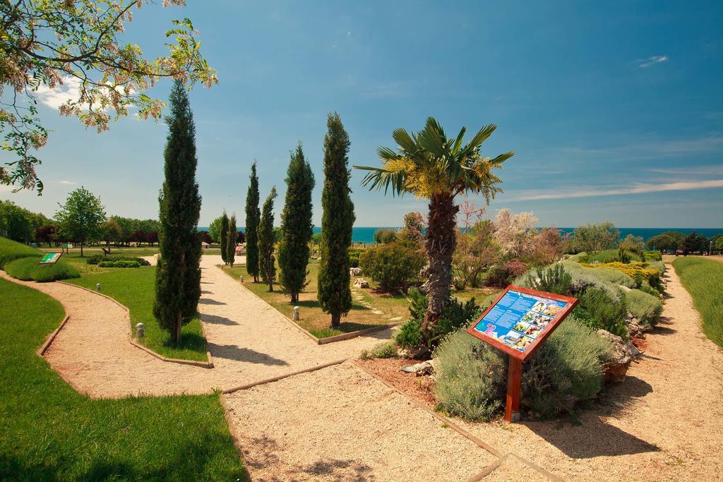 Mobile Homes Premium Vista Mare Park Umag By Camp4You Dış mekan fotoğraf
