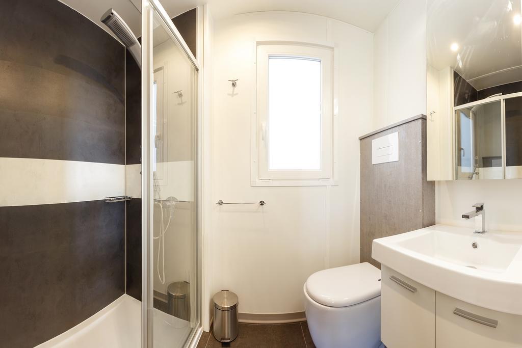 Mobile Homes Premium Vista Mare Park Umag By Camp4You Dış mekan fotoğraf