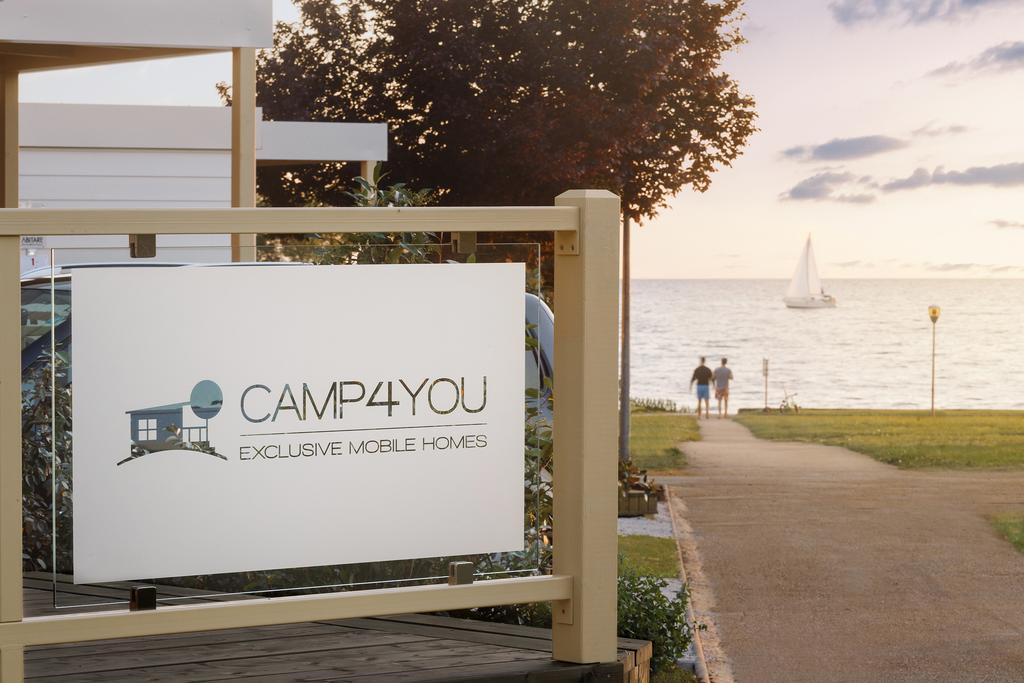 Mobile Homes Premium Vista Mare Park Umag By Camp4You Dış mekan fotoğraf