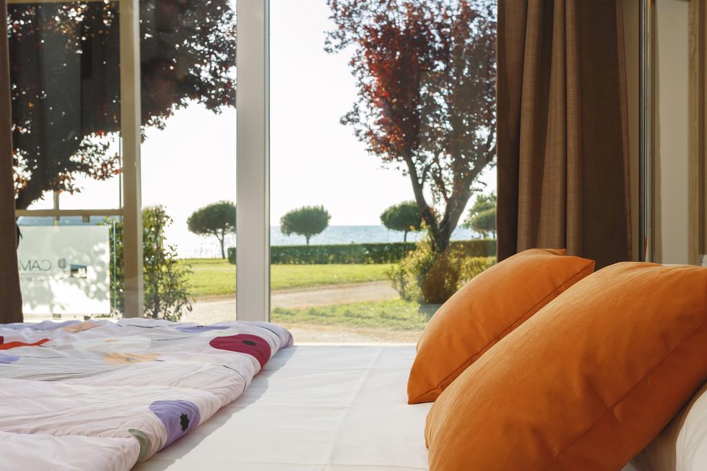 Mobile Homes Premium Vista Mare Park Umag By Camp4You Dış mekan fotoğraf